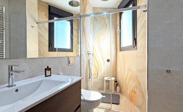 Herverkoop - Detached House / Villa - Orihuela Costa - Villamartín