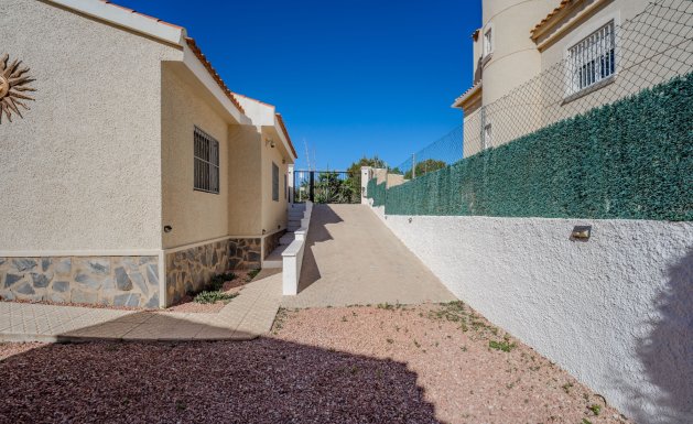 Resale - Detached House / Villa - Ciudad Quesada - La  Marquesa Golf