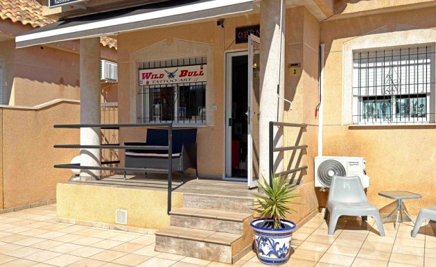 Resale - Chalet - Orihuela Costa - La Zenia