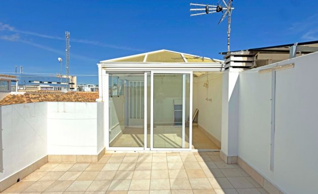 Resale - Chalet - Orihuela Costa - La Zenia