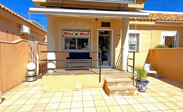 Resale - Chalet - Orihuela Costa - La Zenia