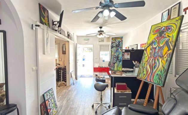 Resale - Chalet - Orihuela Costa - La Zenia