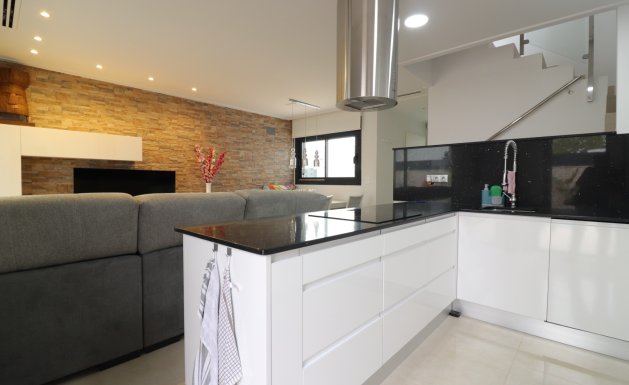 Resale - Detached House / Villa - Benijofar - Benijofar - Village