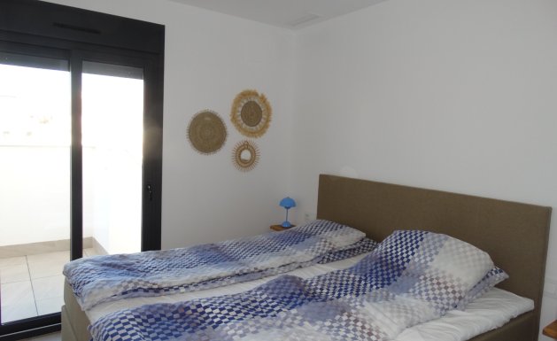 Resale - Apartment - Pilar de La Horadada - Pilar de La Horadada - Town