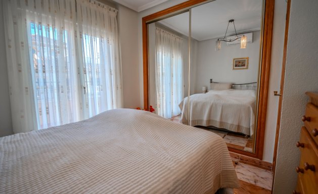 Resale - Semi Detached - La Zenia