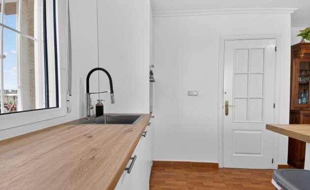 Resale - Detached House / Villa - Alicante - Albatera