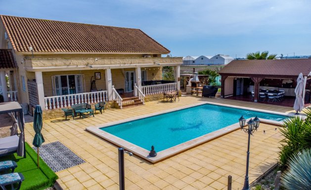 Resale - Detached House / Villa - Alicante - Albatera