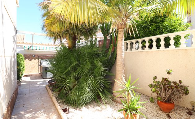 Resale - Detached House / Villa - Ciudad Quesada - Atalayas