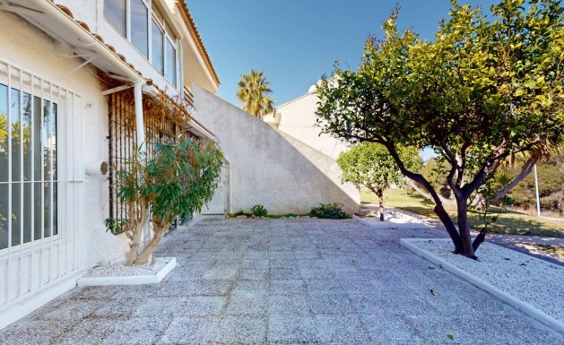 Resale - Apartment - Orihuela Costa - Villamartín