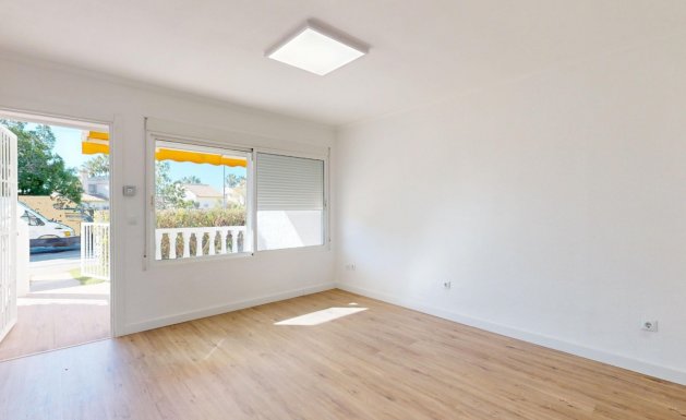 Resale - Apartment - Orihuela Costa - Villamartín