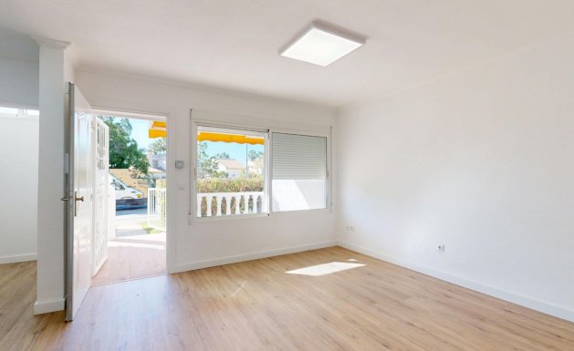 Resale - Apartment - Orihuela Costa - Villamartín