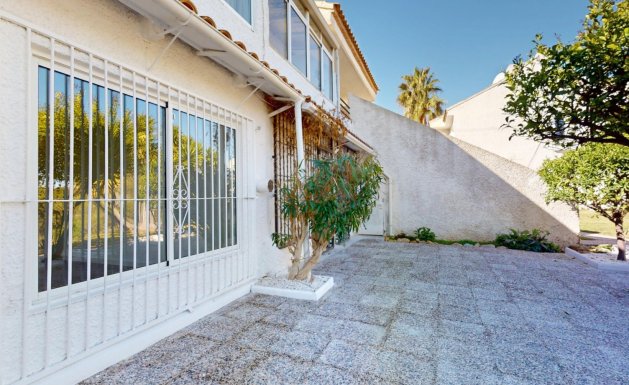 Resale - Apartment - Orihuela Costa - Villamartín