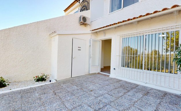 Resale - Apartment - Orihuela Costa - Villamartín