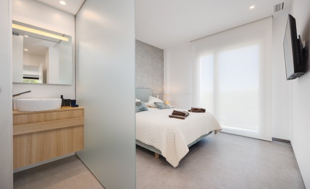 Herverkoop - Apartment - Las Colinas Golf Resort