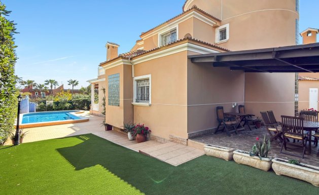 Herverkoop - Detached House / Villa - Torrevieja - Torrelamata - La Mata