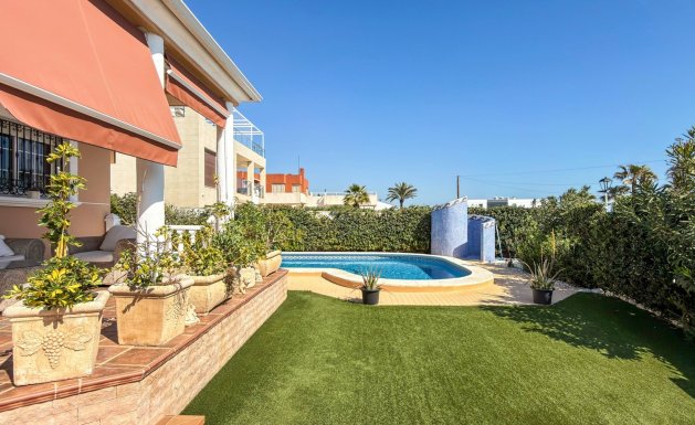Herverkoop - Detached House / Villa - Torrevieja - Torrelamata - La Mata