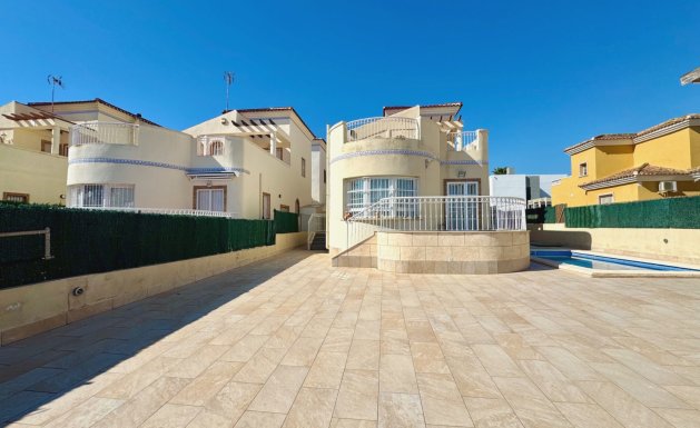 Herverkoop - Villa - Guardamar del Segura - El Raso