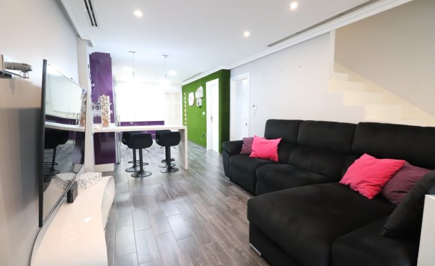 Herverkoop - Semi Detached - Redovan - Redovan - Town