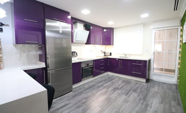 Herverkoop - Semi Detached - Redovan - Redovan - Town