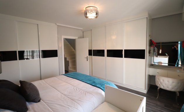 Herverkoop - Semi Detached - Redovan - Redovan - Town