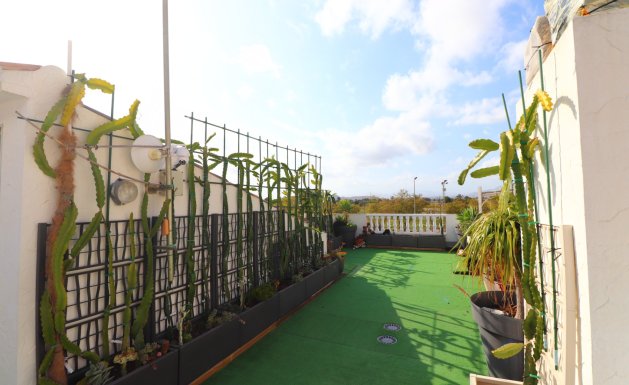 Herverkoop - Semi Detached - Redovan - Redovan - Town