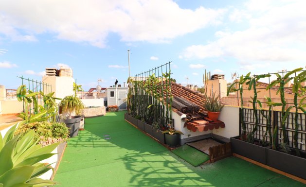 Herverkoop - Semi Detached - Redovan - Redovan - Town