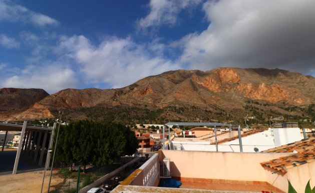 Herverkoop - Semi Detached - Redovan - Redovan - Town