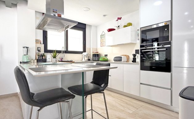 Herverkoop - Detached House / Villa - Orihuela Costa - Villamartín