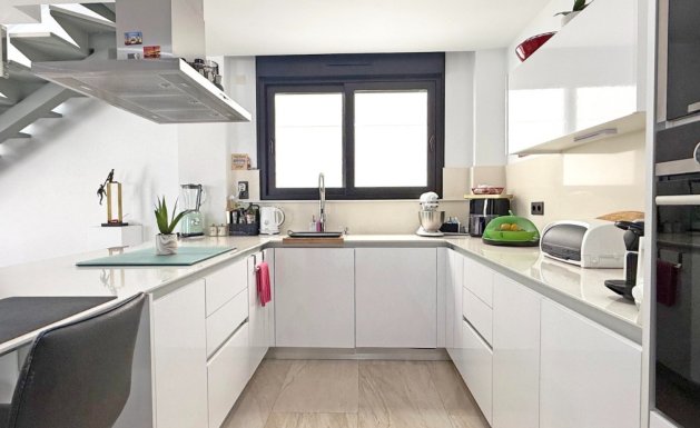 Herverkoop - Detached House / Villa - Orihuela Costa - Villamartín