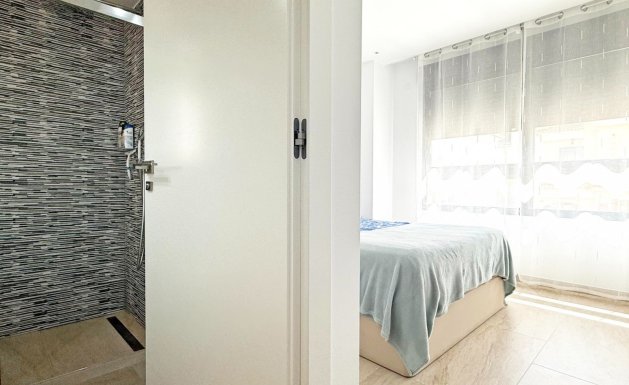 Herverkoop - Detached House / Villa - Orihuela Costa - Villamartín