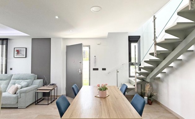 Herverkoop - Detached House / Villa - Orihuela Costa - Villamartín