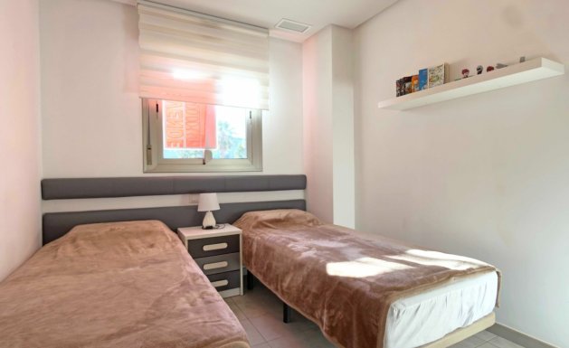 Resale - Apartment - Orihuela Costa - Los Dolses