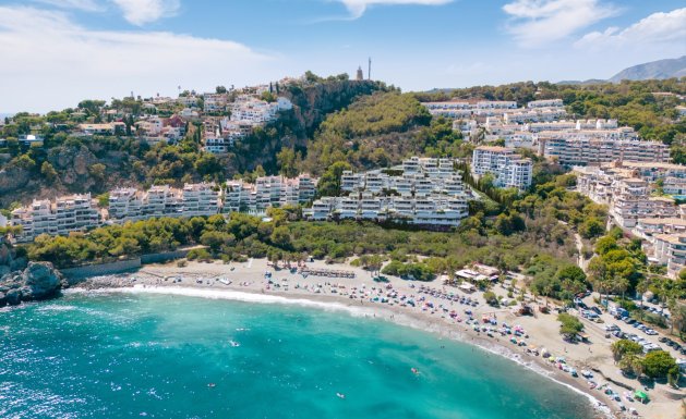 Obra nueva - Villa - Almuñécar