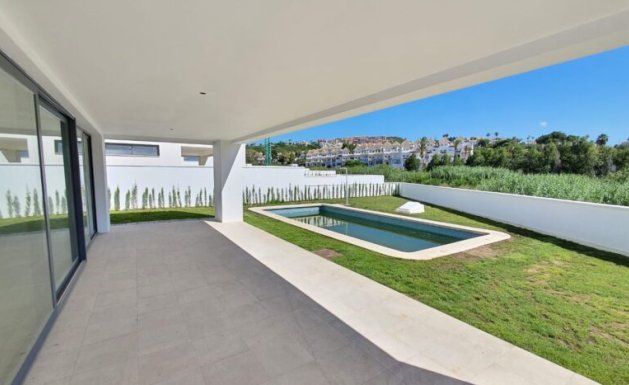Obra nueva - Villa - Manilva
