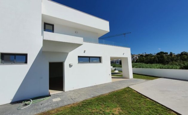 Obra nueva - Villa - Manilva