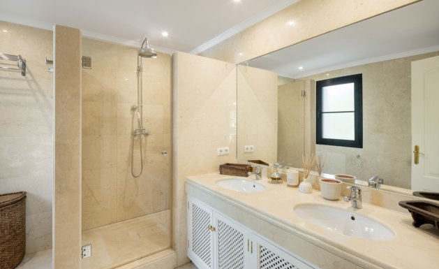 Obra nueva - Villa - Benahavís