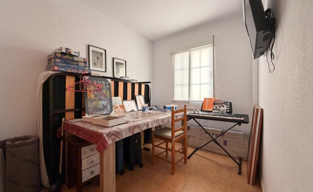 Resale - Semi Detached - El Raso