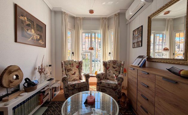 Resale - Semi Detached - El Raso