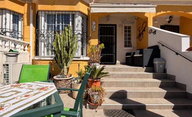 Resale - Semi Detached - El Raso