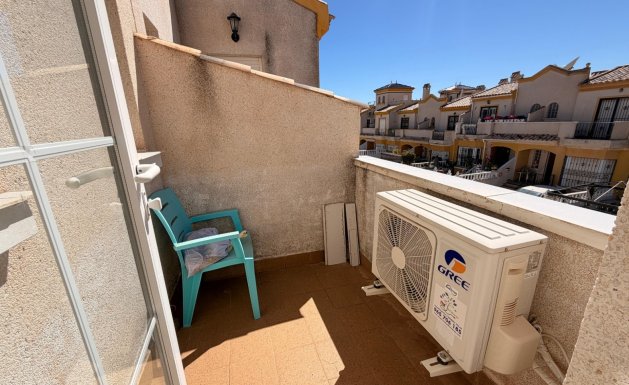Resale - Semi Detached - El Raso