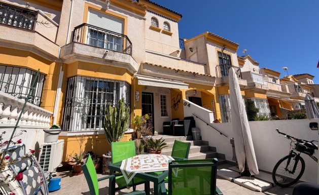 Resale - Semi Detached - El Raso