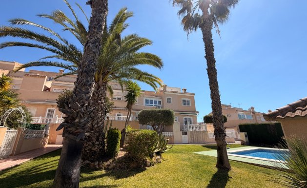 Herverkoop - Chalet - Dona Pepa