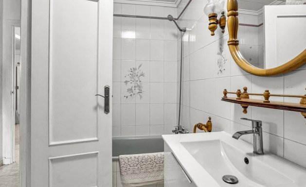 Herverkoop - Apartment - Torrevieja - Playa de los Locos