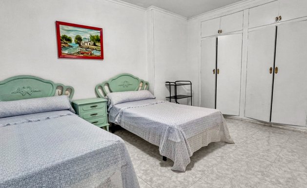 Resale - Apartment - Torrevieja - Playa de los Locos