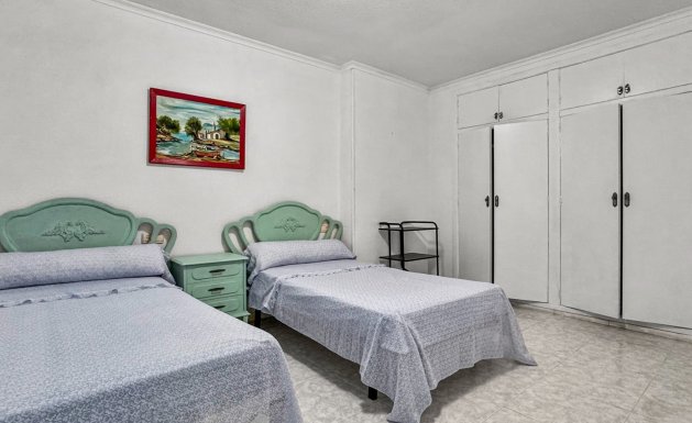 Resale - Apartment - Torrevieja - Playa de los Locos