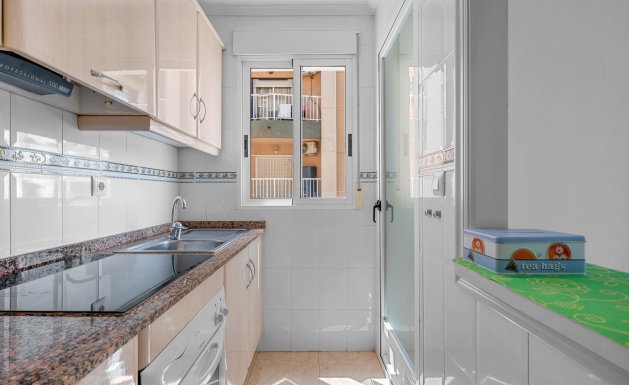Resale - Apartment - Torrevieja - La Mata