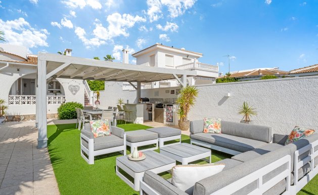 Resale - Detached House / Villa - Ciudad Quesada - Pueblo Bravo