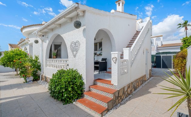 Resale - Detached House / Villa - Ciudad Quesada - Pueblo Bravo