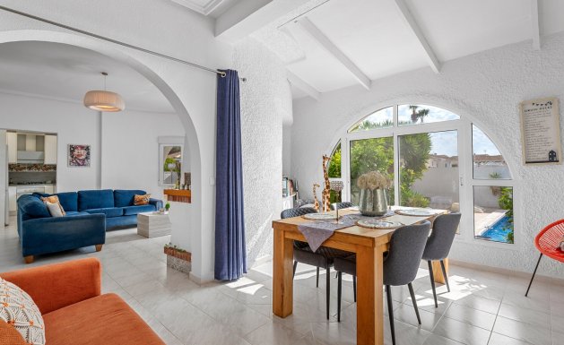 Resale - Detached House / Villa - Ciudad Quesada - Pueblo Bravo