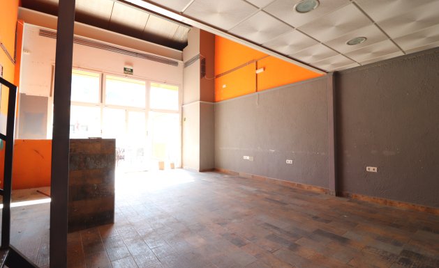 Resale - Commercial (Freehold) - Algorfa - La Finca Golf Resort